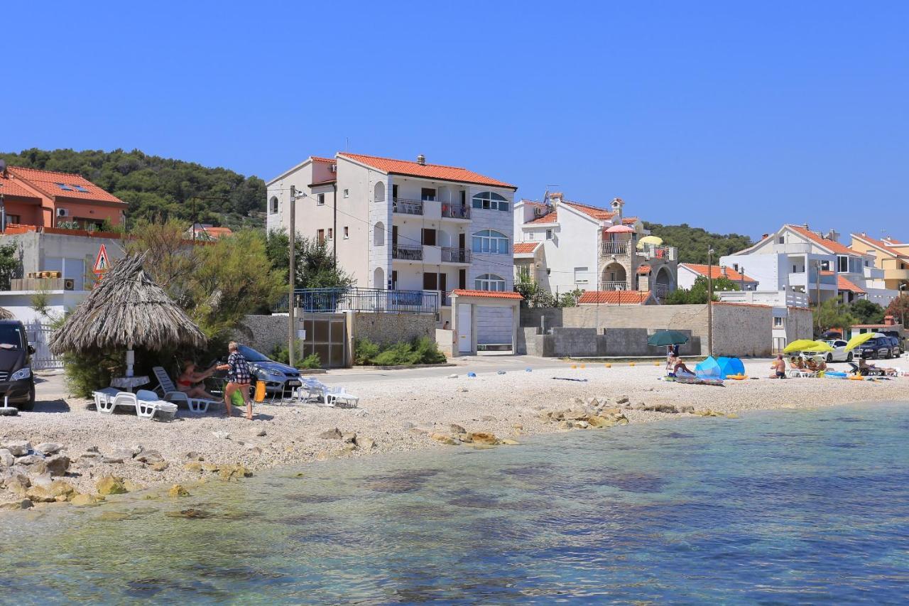 Apartments By The Sea Slatine, Ciovo - 14541 Bagian luar foto