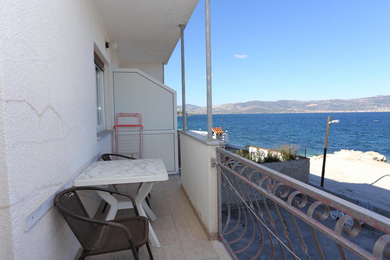 Apartments By The Sea Slatine, Ciovo - 14541 Bagian luar foto