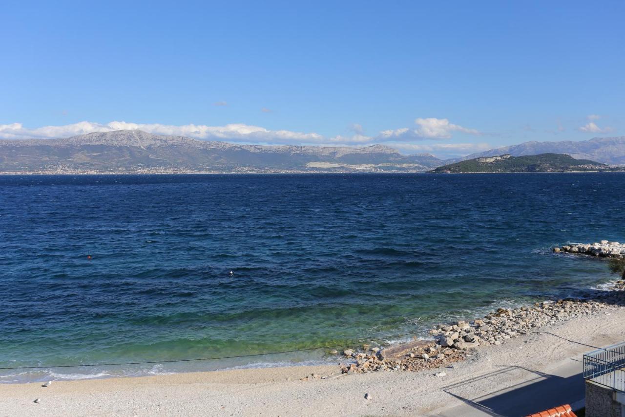 Apartments By The Sea Slatine, Ciovo - 14541 Bagian luar foto