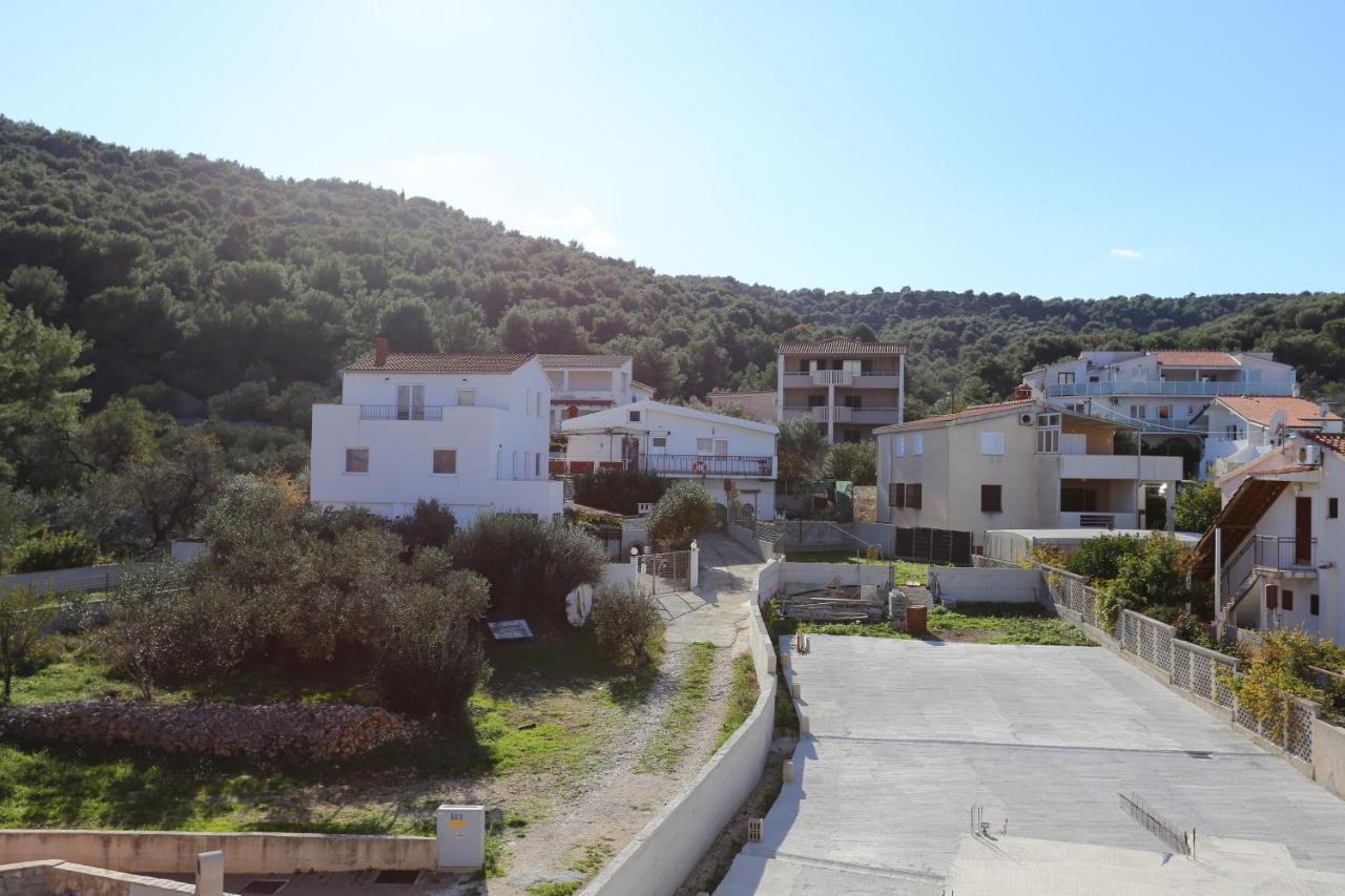 Apartments By The Sea Slatine, Ciovo - 14541 Bagian luar foto